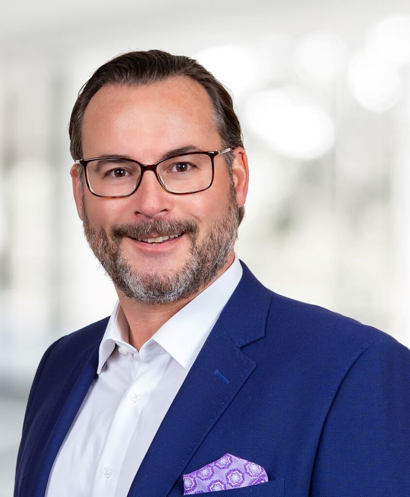 Florian Herfurth, erfahrener Finanzexperte und Dozent, Portrait